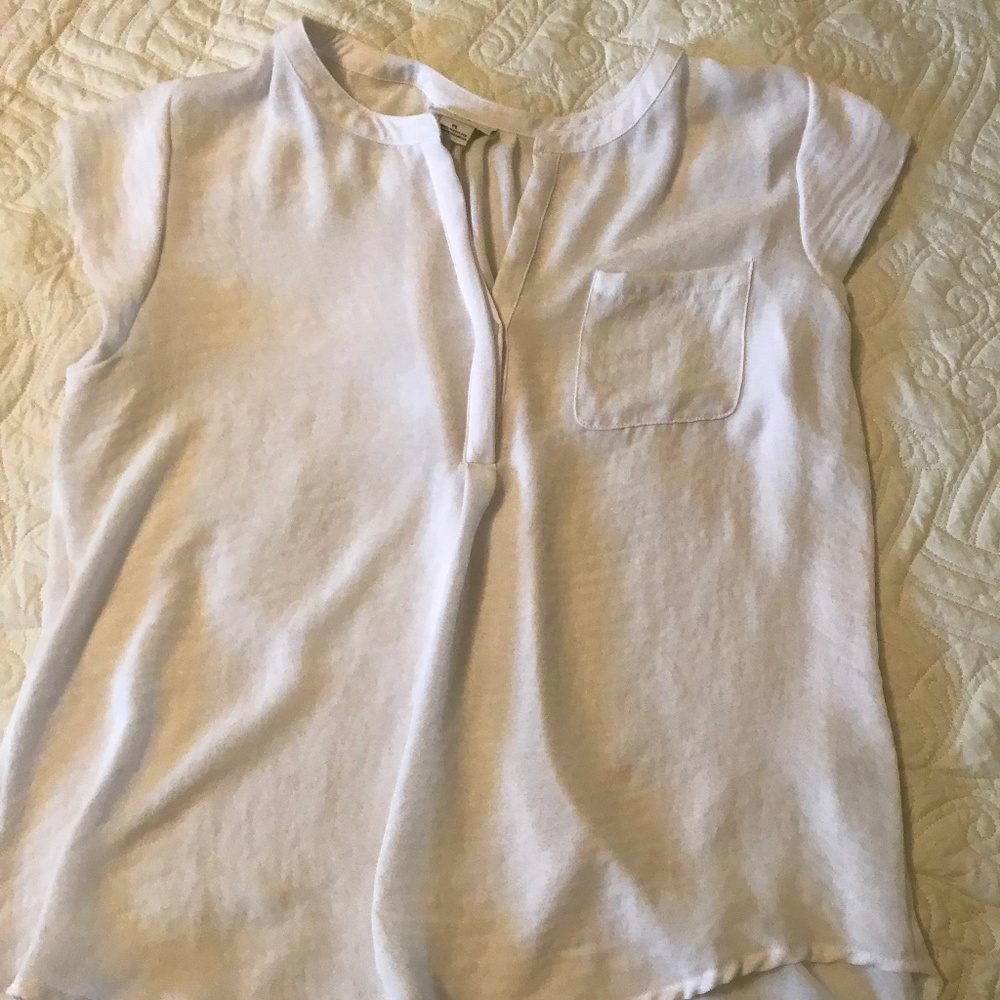 Liz Claiborne White Sleeveless Blouse Button Front PL